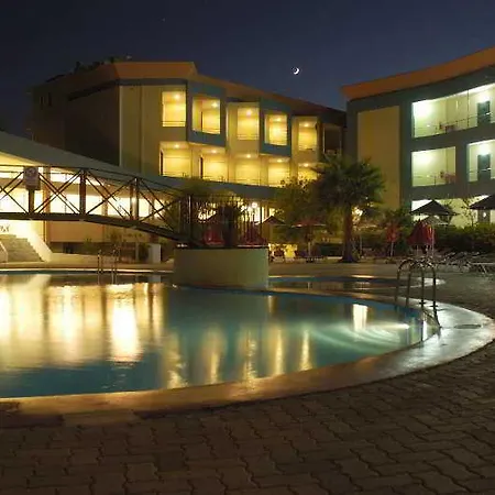 Sunland Hotel